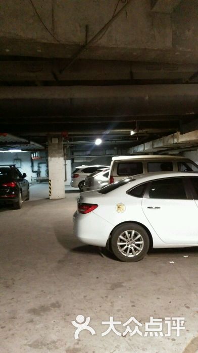 佳世客黄岛购物中心停车场-图片-青岛爱车-大众点评网