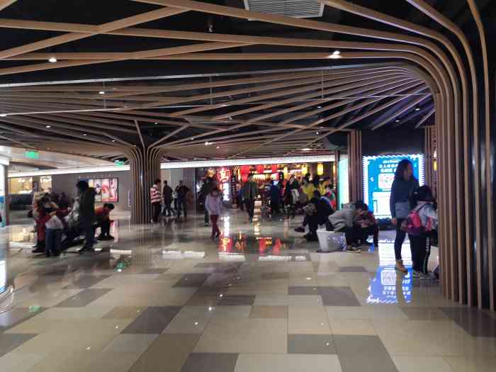 文峰广场(张杨北路店)-"〔位置〕上海市浦东新区张扬北路801号.