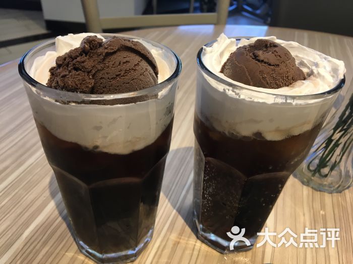 必胜客(春南店)雪糕黑天使图片 第3张