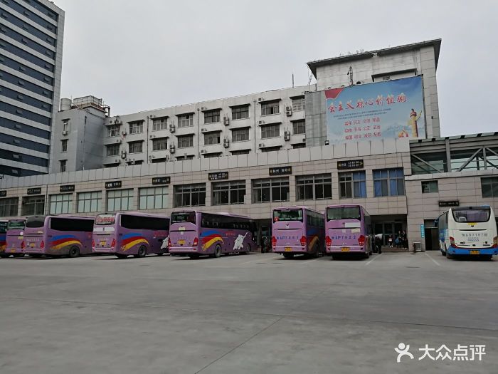 郑州长途汽车中心站图片