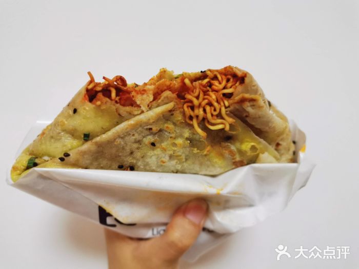 良首煎饼(和信摩尔店)麻辣火鸡面煎饼图片