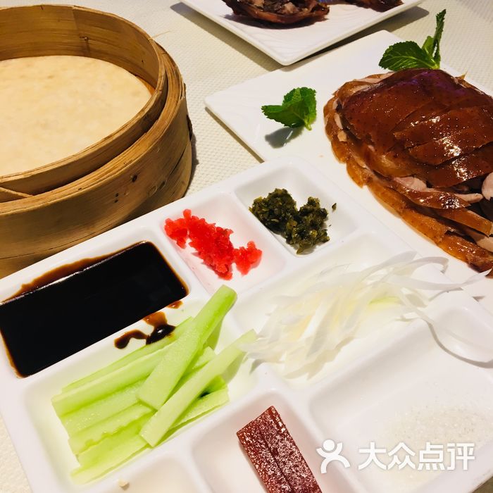 四季民福烤鸭店