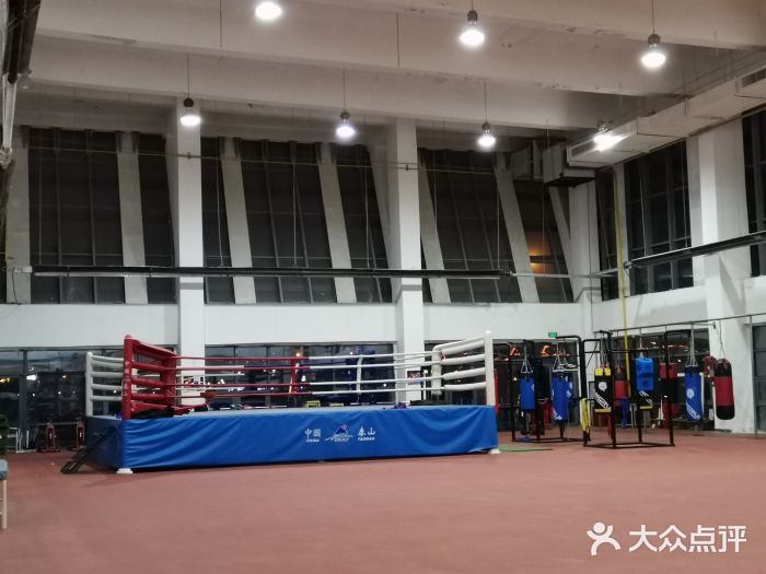 大庆体育运动学校图片