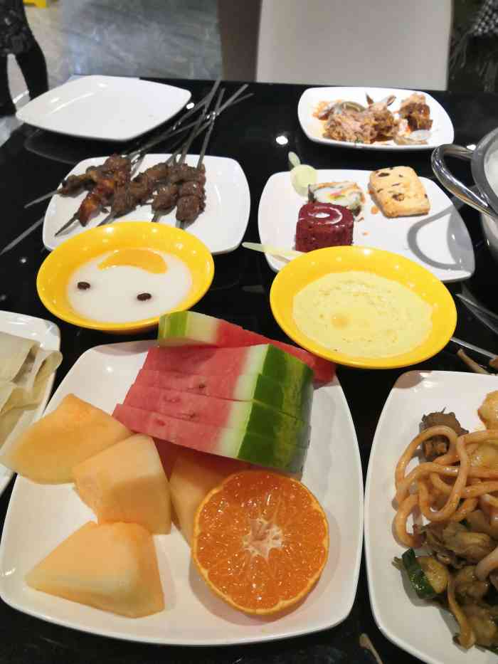 皇家5号自助餐(欧亚大观)-"总的来说挺好的.价格不算
