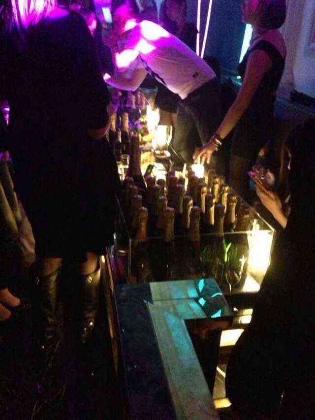 金莎国际商务会馆-"装修后哈尔滨夜总会龙头,小费500