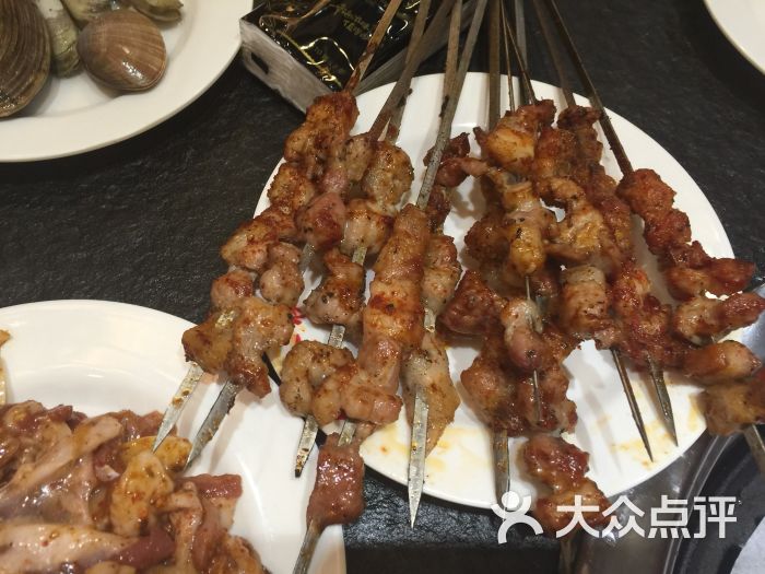 金鲨海鲜自助餐厅_冠菌海鲜肥牛自助火锅_金筷子海鲜自助(3)