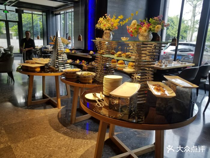 戴斯大酒店慢加自助餐厅图片 第16张