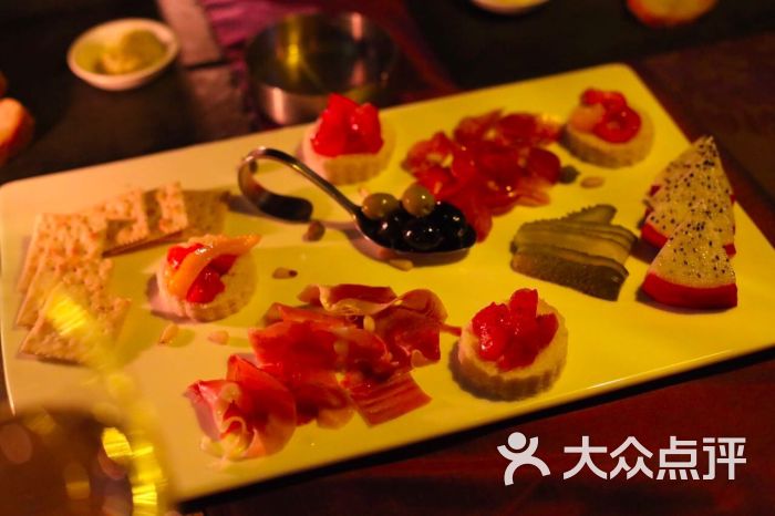 r2 lounge bar鸡尾酒吧(江苏省电视台东门对面)佐酒小吃拼盘图片 第
