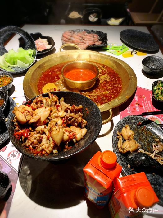 哥老官重庆美蛙鱼头(艾尚天地店)特色美蛙图片
