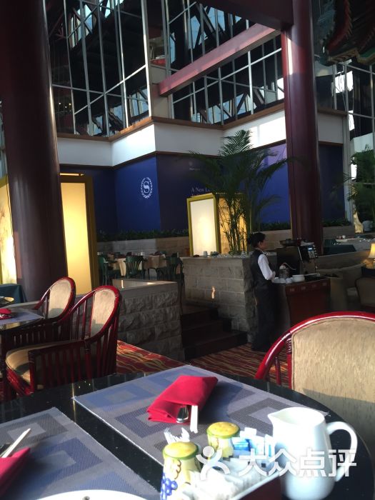 长城饭店茶园-餐具摆设图片-北京美食-大众点评网
