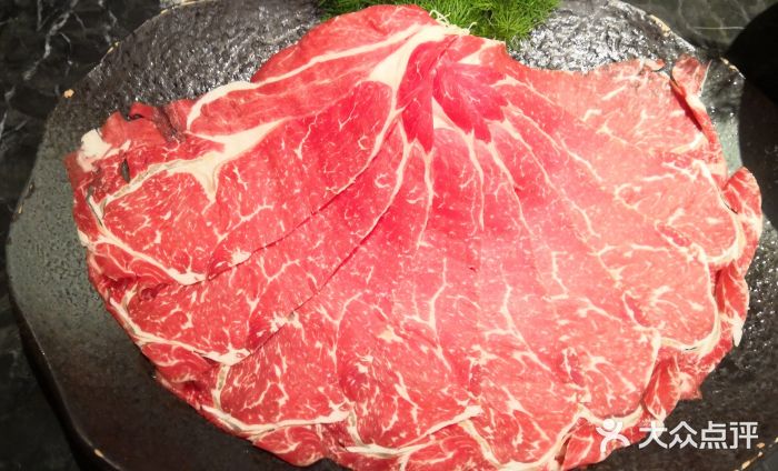 盛玖锅·锅物料理火锅古饲雪花上脑图片