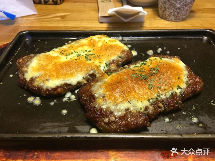 芝士牛肉饼
