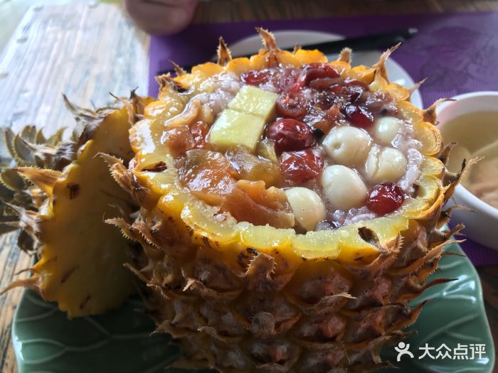 菠萝八宝饭