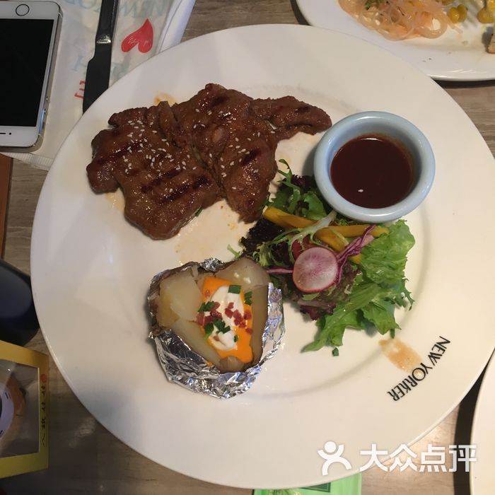 纽约客美式餐厅
