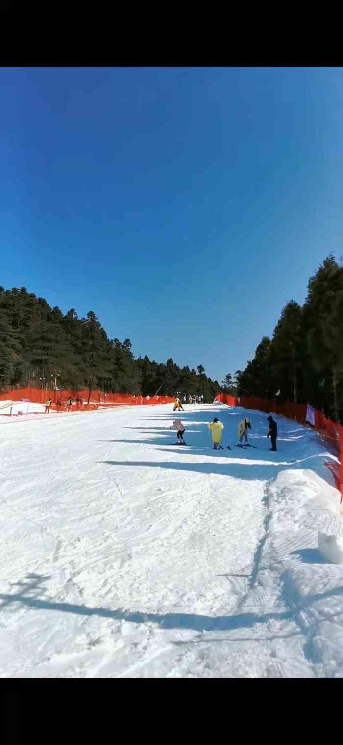 明月山滑雪场-"景区门票加缆车加滑雪套票298,初级.