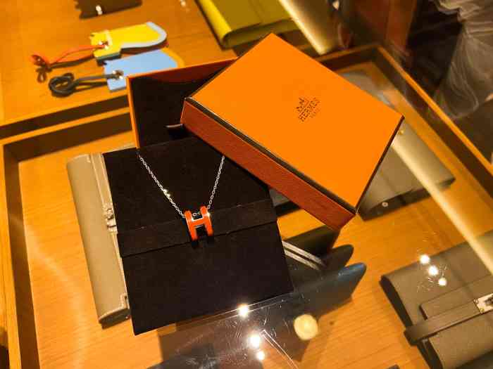 hermes(武汉国际广场店)-"爱马仕(hermès)是世界著名的奢侈品.