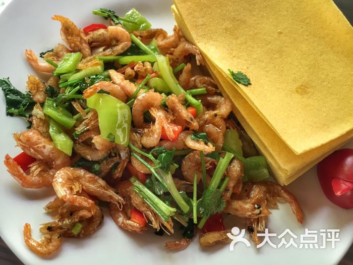 煎饼河虾