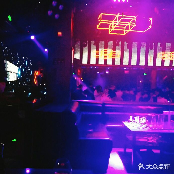 house浩室酒吧(蹦迪首选夜店)图片 - 第36张