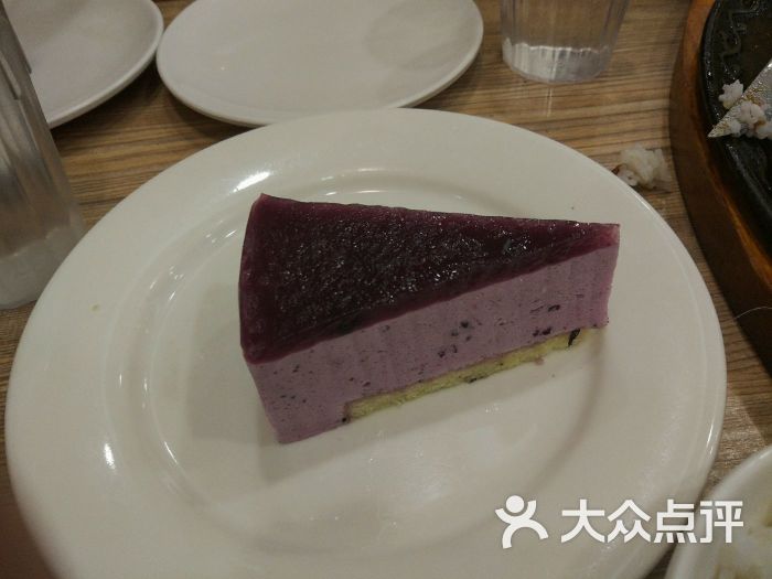 蓝莓慕斯蛋糕