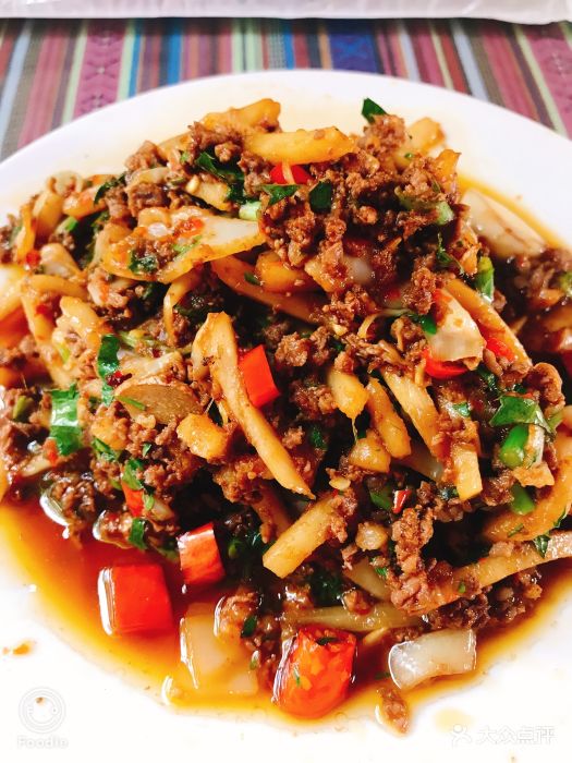 傣庄园-正宗傣味餐厅酸笋炒牛肉图片 第1152张