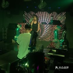 酒吧 朝阳区  三里屯  amo club  北京唯一的一家拉吧?