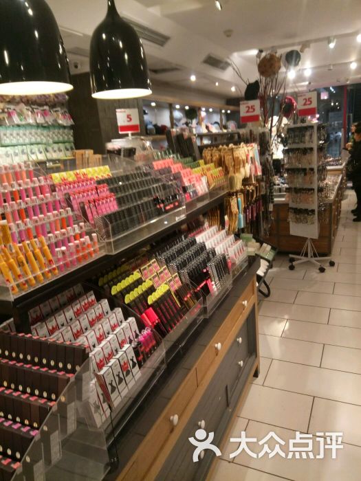 纪念日百货(无锡一店)图片 第297张