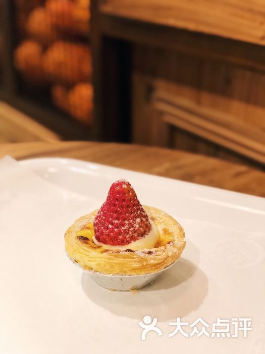 可莎蜜儿:服务真的很好。订生日蛋糕18点之.杭