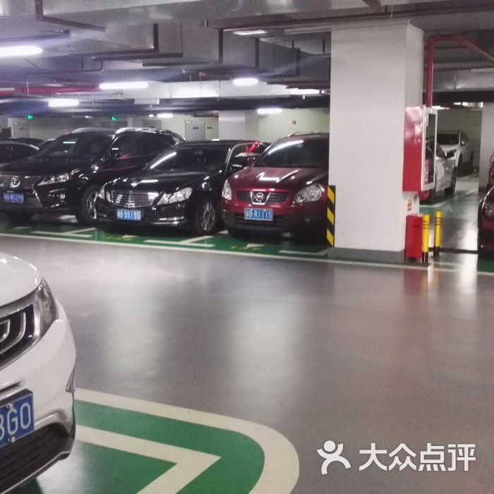 深圳市人才园-地下停车场