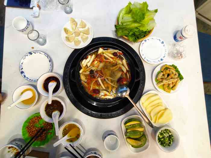 彩云南天麻火腿鸡(资阳总店)