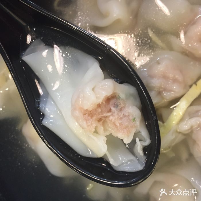 江南小镇无锡小笼包(虹桥新城市广场店)虾仁鲜肉小馄饨图片 - 第88张
