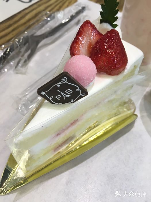 巴黎贝甜(国际商场店)草莓蛋糕图片