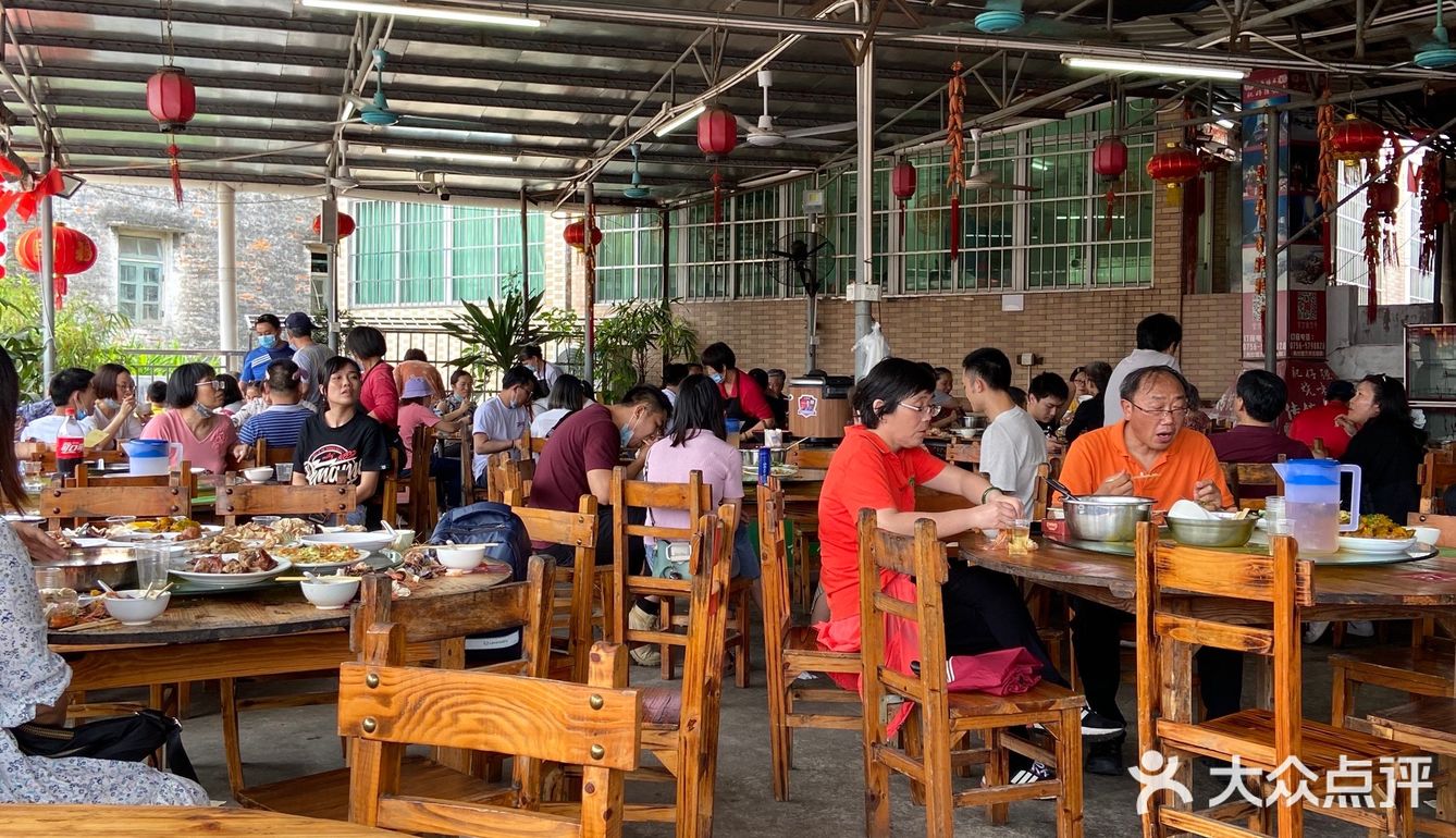 名列御温泉度假区美食热门榜第1名的大赤坎肥仔强烧味海鲜餐厅,终于吃