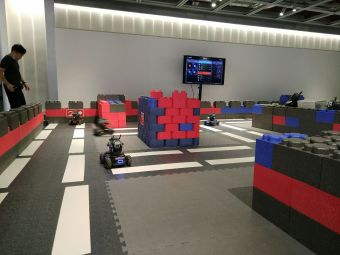 DJI大疆创新 RoboMaster 机器人俱乐部