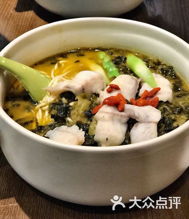 醇鲜黑鱼面(酸菜)