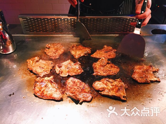 舌尖上海鲜自助_熊猫参谋海鲜自助餐厅_舌尖上的中国美食图片