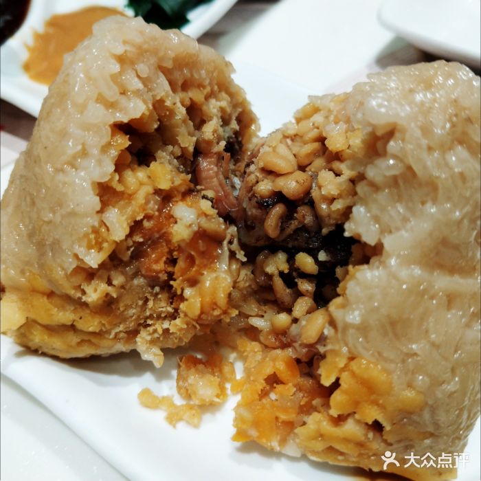 咸肉粽