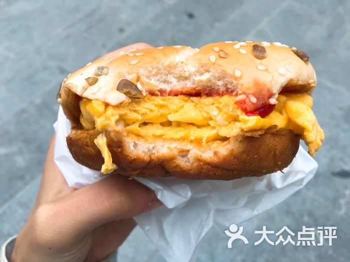 麦当劳(销品茂店)吉士炒双蛋堡图片 - 第2张