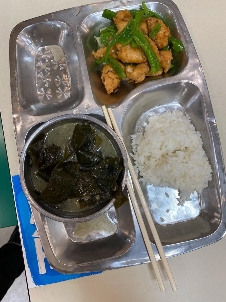 浙江中医药大学食堂-"从大二吃到大四的食堂,我可以说