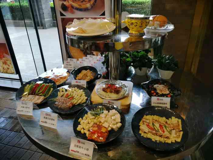 万龙洲海鲜大酒楼(南新仓店)-"听说万龙洲有粤式早茶