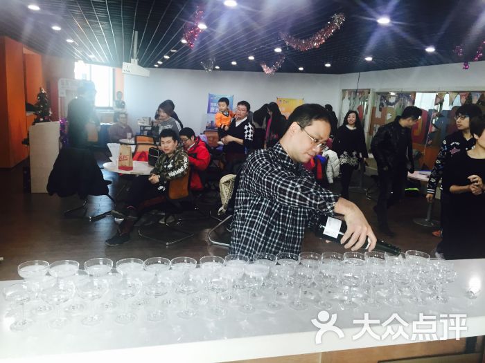 乐其国际英语(旗舰校)-图片-天津教育培训