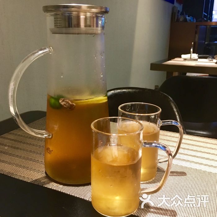 金桔梅子柠檬茶