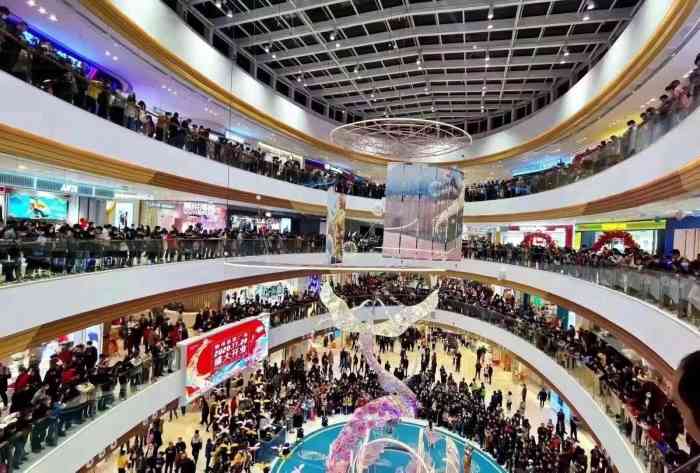 天空之城游乐体验世界(吾悦广场店"新店开业60块钱可以买100枚游戏