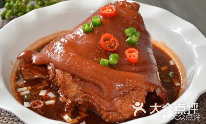 江山看不尽有花弄影 菜芽269 李衍彬