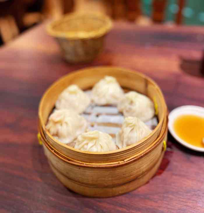 富春小笼(愚园路店)-"前阵子电视剧热播《流金岁月》真是火得不得.