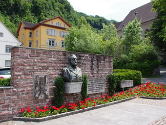 列支敦士登虽然是个小国,但也出了一些知名人物,比如音乐家约瑟夫·赖