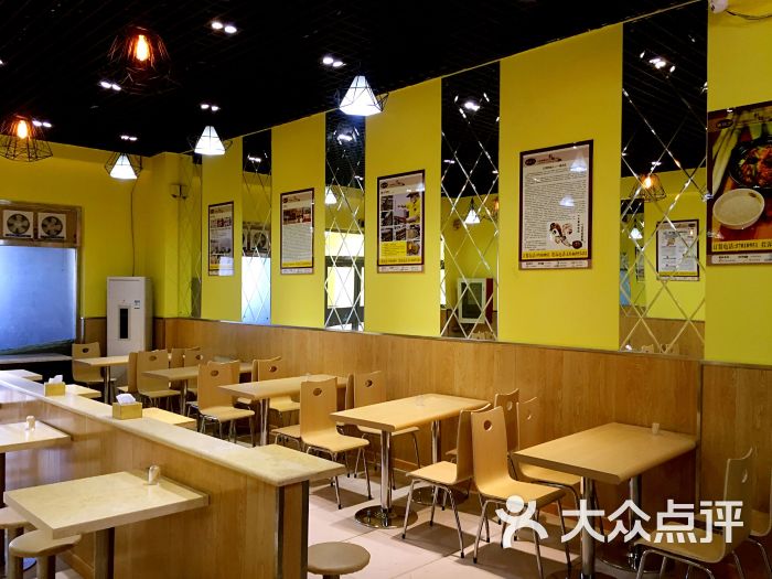 杨铭宇黄焖鸡米饭(西大街店)大堂图片 - 第25张