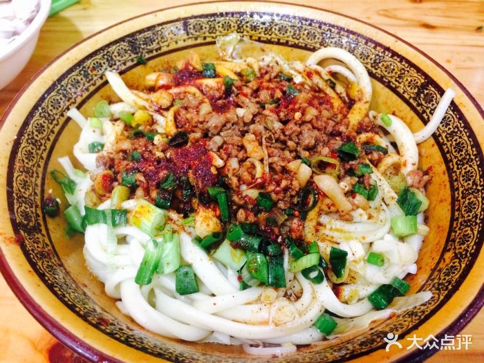 陕西油泼面图片