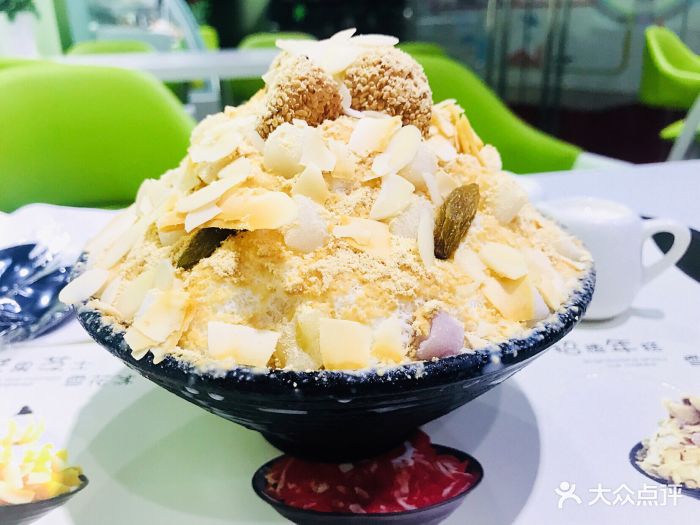 布瑞克雪花冰(证大大拇指店)招牌年糕雪花冰图片 - 第8张