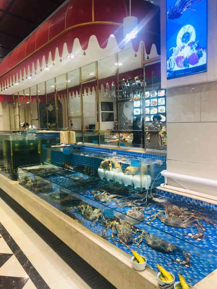 良友海鲜(岸琴御店)-"超赞的一家火锅餐厅,菜品丰富多彩,酒店环.
