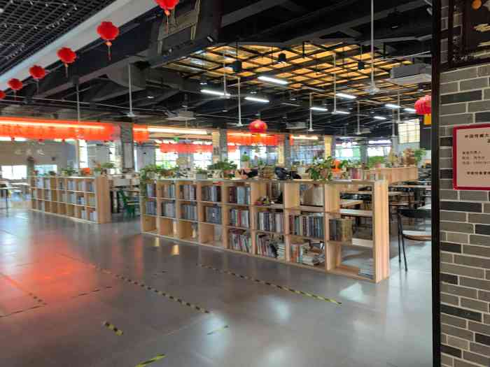 中国传媒大学南广学院第一食堂-"学校食堂真的是越来